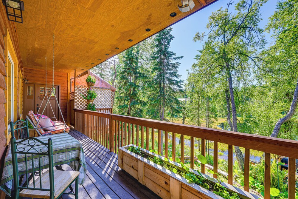 Cozy Kenai Abode w/ Private Deck: 5 Mi to Ocean! view 5