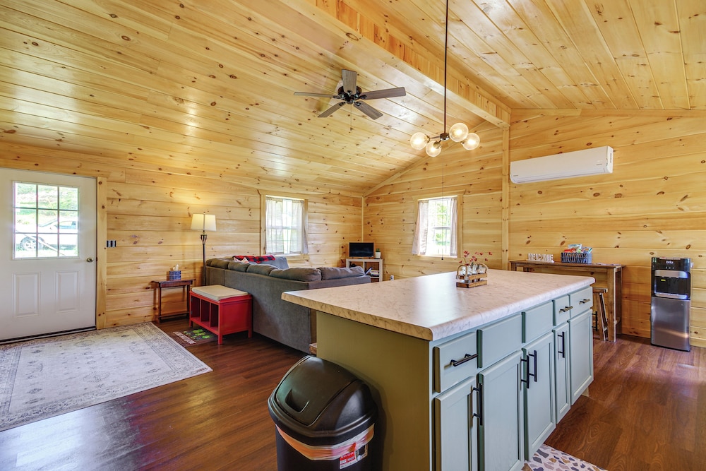 Bring Your Boat: Cabin w/ Lake Access in Halfway