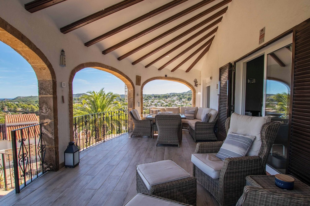 Villa Ayora