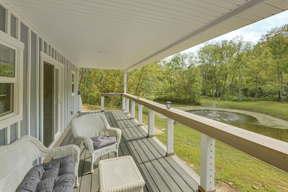 Cottage Close to Caves & Trails in Hocking Hills!