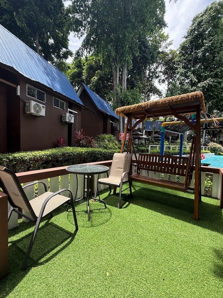 Sharilla Blue Star Resort