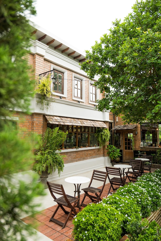 San Pareni Hotel