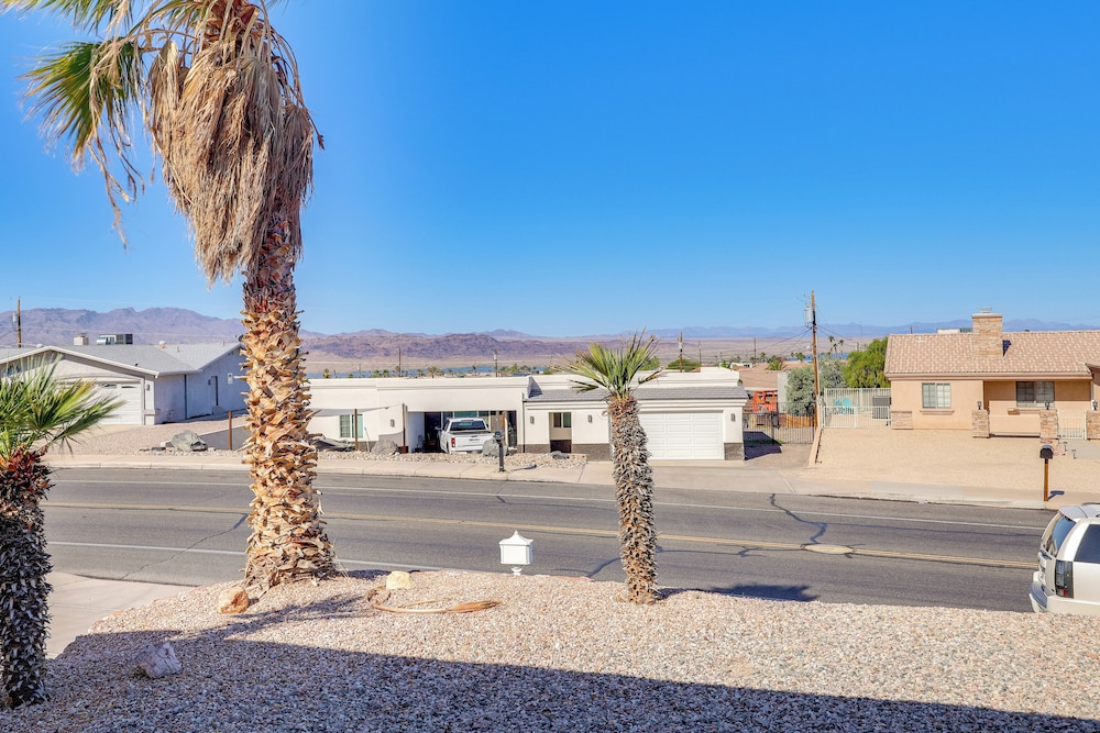 3 Mi to Water: Lake Havasu City Family Home!
