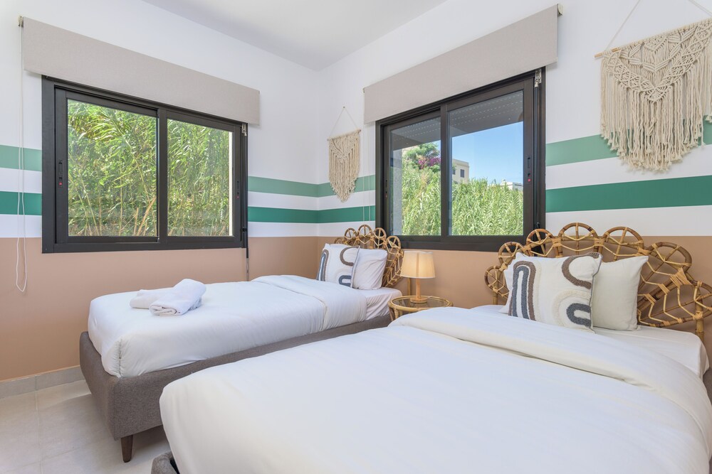 Glow Studios & Apartments in Batroun