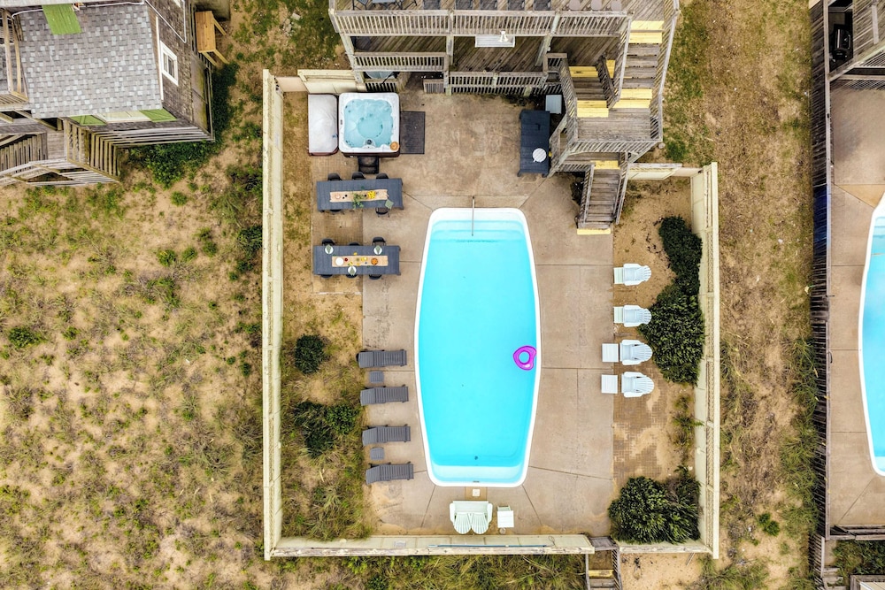 Sleeps 28 Beachfront w/ Pool, Hot Tub, Game Room Atlantic Watch by Avantstay