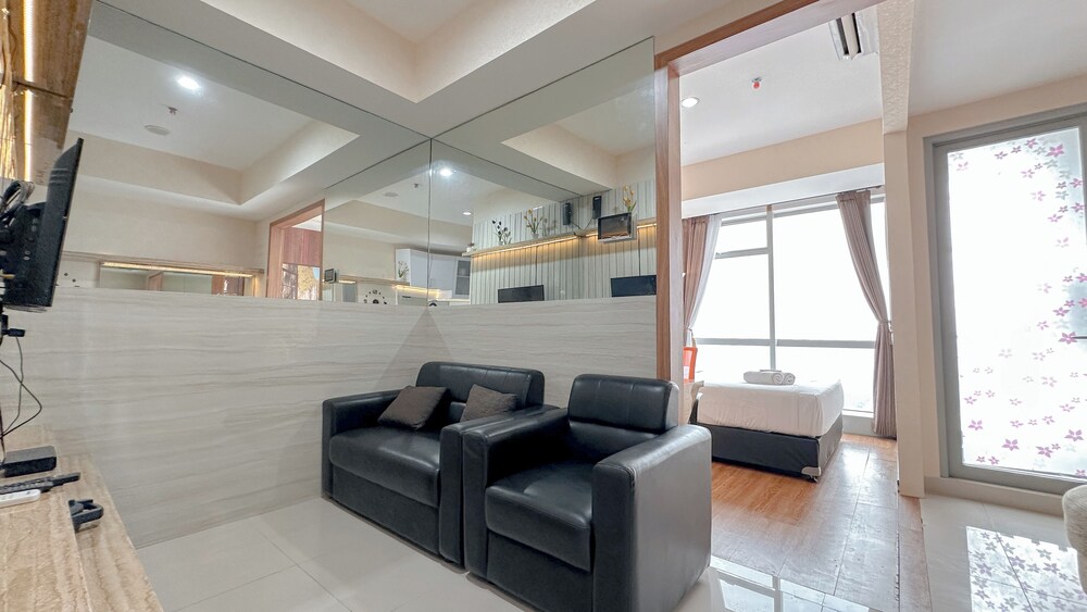 Comfortable Living And Best Location 1Br At Grand Sungkono Lagoon Apartment
