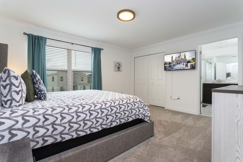 4br/3ba Private Pool Storey Lake Resort Best Location Near Disney!