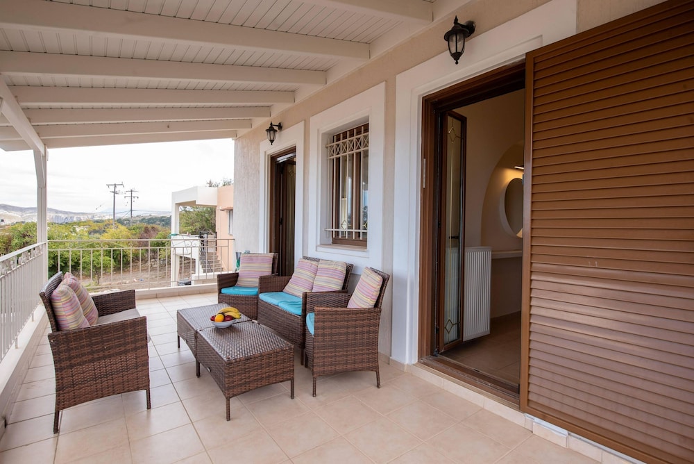 Villa Dimitra With Swimming Pool