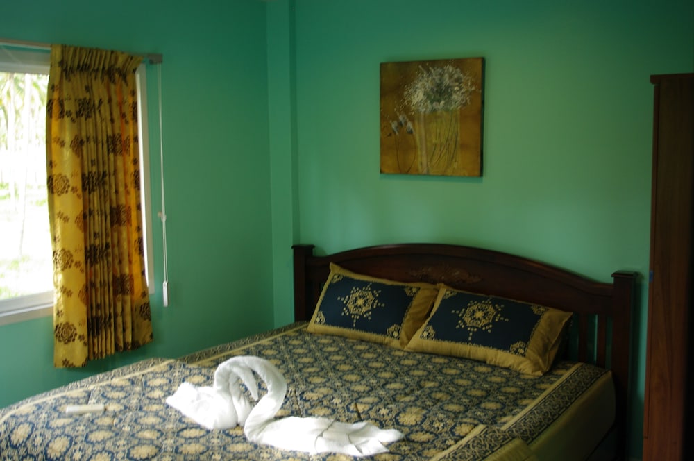 Blue Beach Bungalow