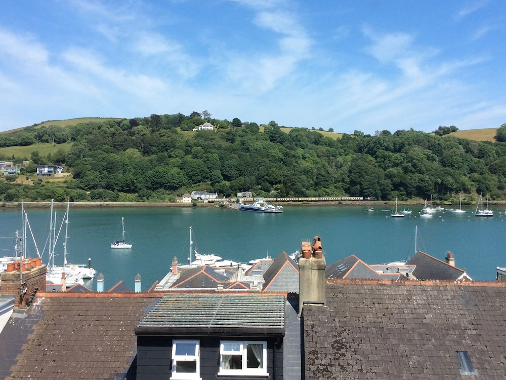 Sandquay View