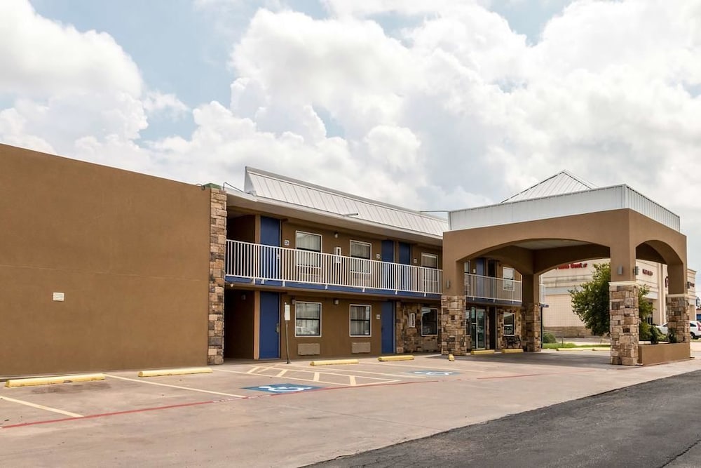Econo Lodge Mineral Wells