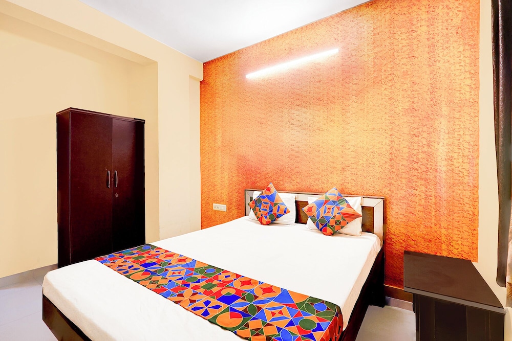 Fabhotel Seven Hills Inn