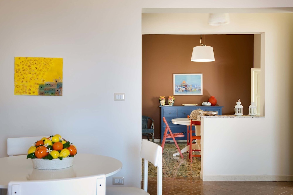 Brezza Marina en Noto — kitchen