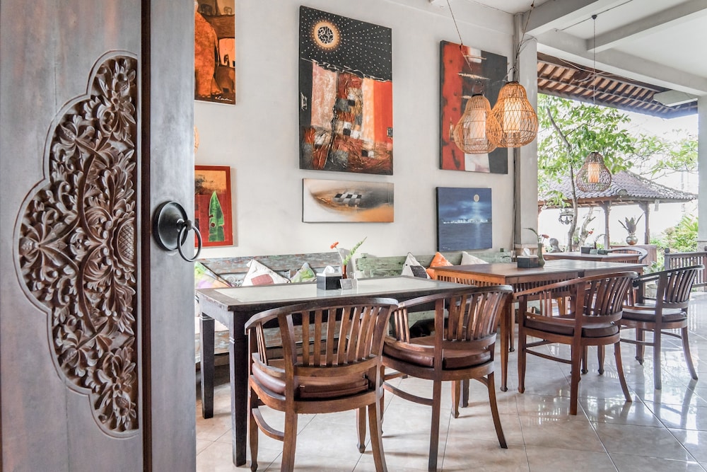 Sari Bamboo Bungalows