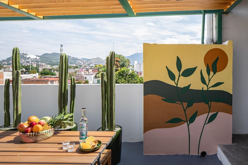 Rooftop Hot Tub 3 Levels 5bedroom in Villa Noria - Property Image 33