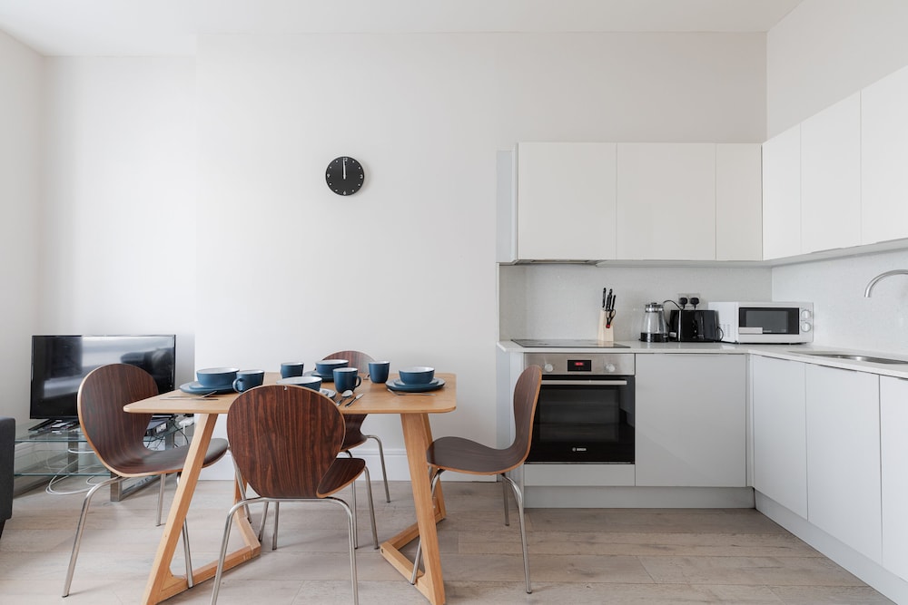 Superb Apartments opp Edgware Rd Station