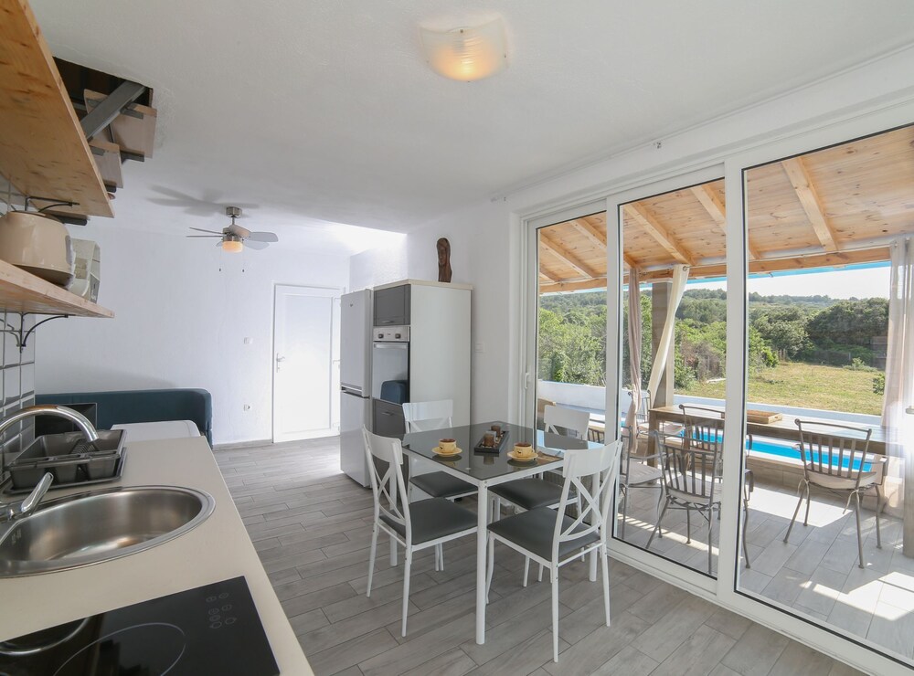 Villa Baras Garden - House With Pool