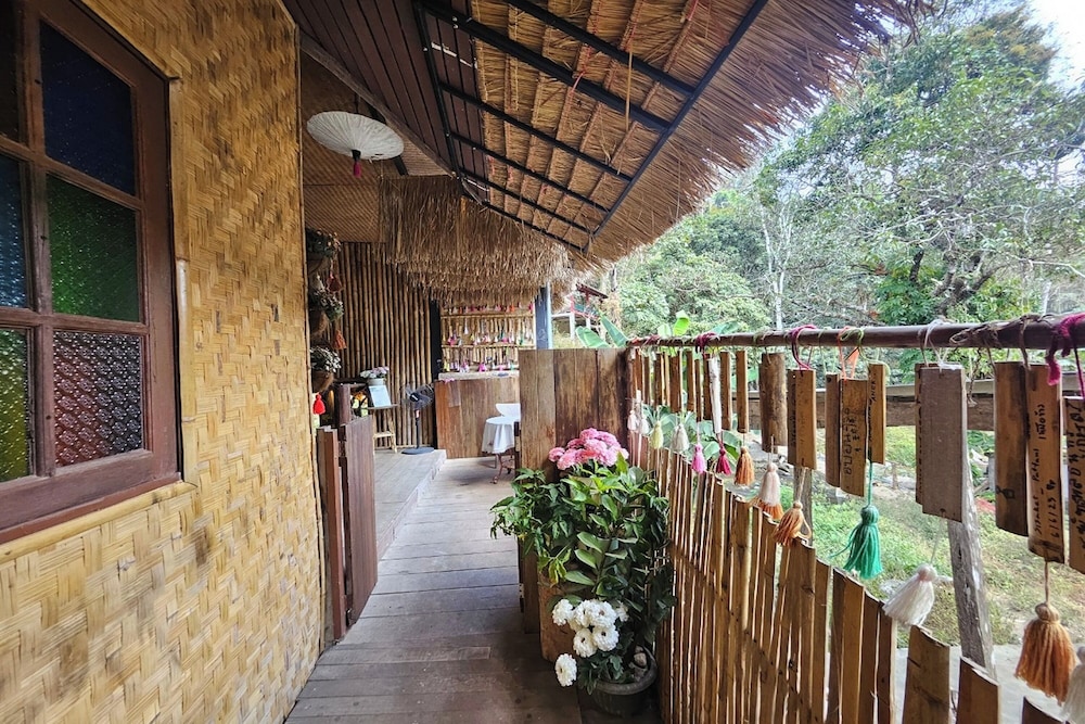 Mae Mae Home
