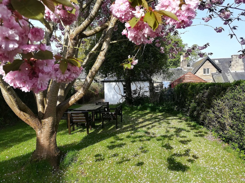 Meikleour Arms Hotel and Restaurant