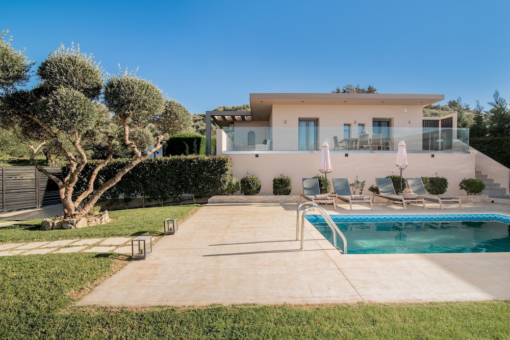Vatia Villas