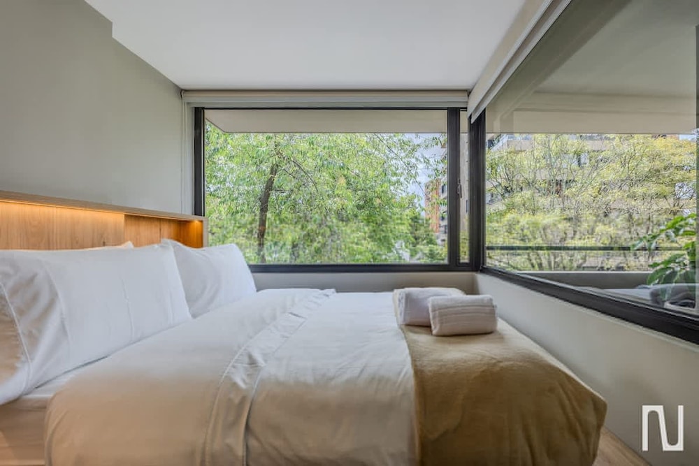 NOK Stylish 3BR Apartment w Terrace in Zona Rosa