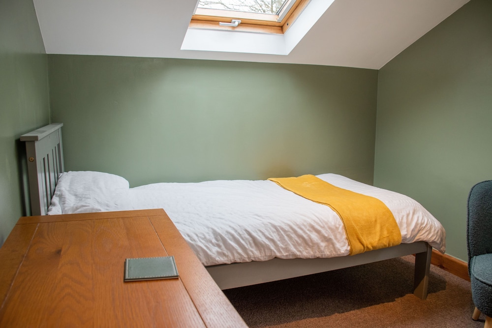 3-bed Barn Eco-lodge on the Tarka Trail view 3