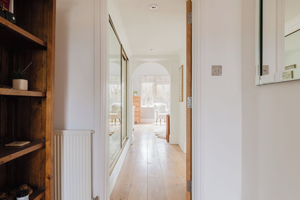 Inkerman House-Gorgeous House and Garden