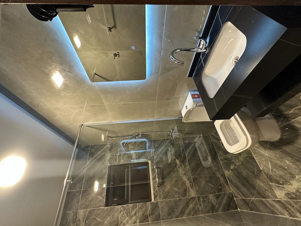 Charming Amman Apartment With Moern Amenities
