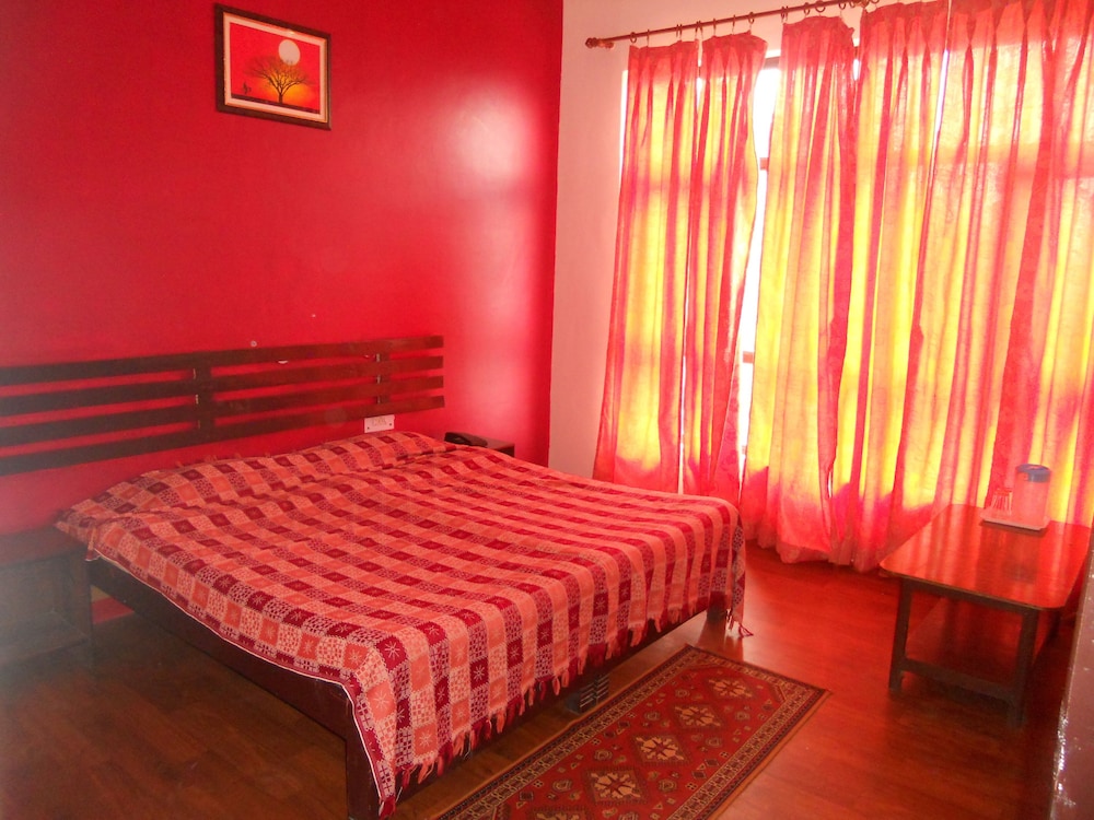 Hotel Sumit Kausani