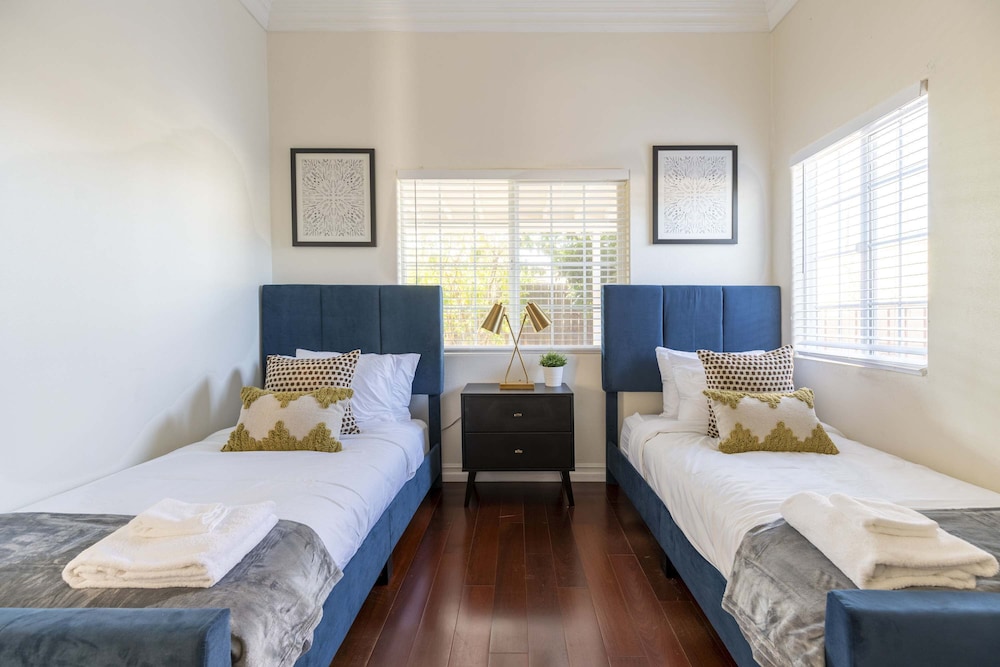 Elegant Retreat Modern Comforts, Prime Location