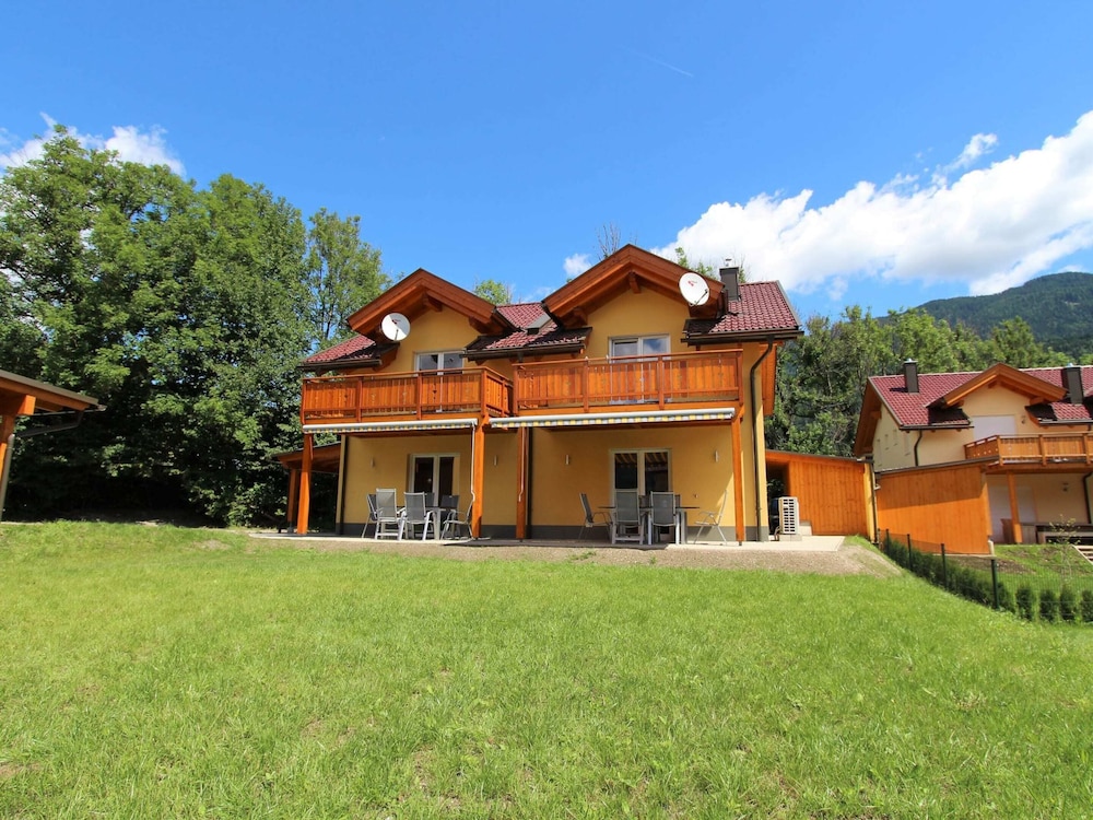 Luxurious Chalet in Kotschach-mauthen Near Ski Area