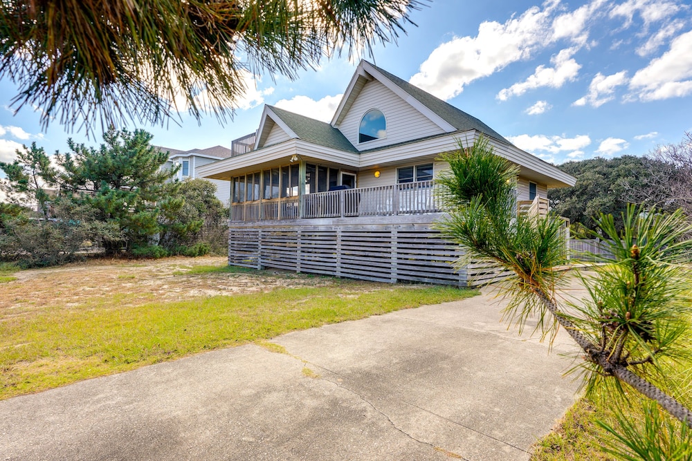 Kitty Hawk Vacation Rental w/ Private Pool! view 5