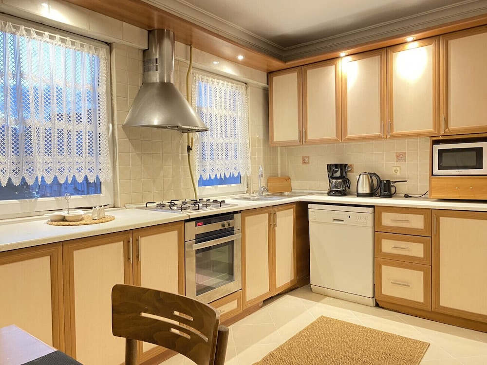 Missafir Sleek Flat in Nisantasi With Terrace