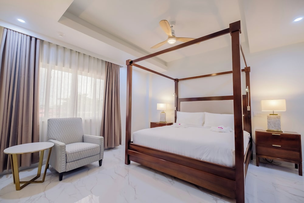 Royal Kahal Beach Resort