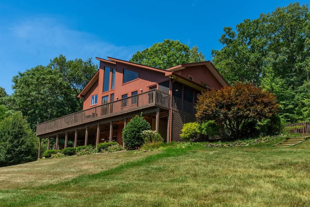 Love Afton Cabin - Family Home