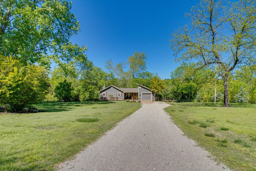 Fire Pit & Grill: Riverfront Home in Arkansas! view 2