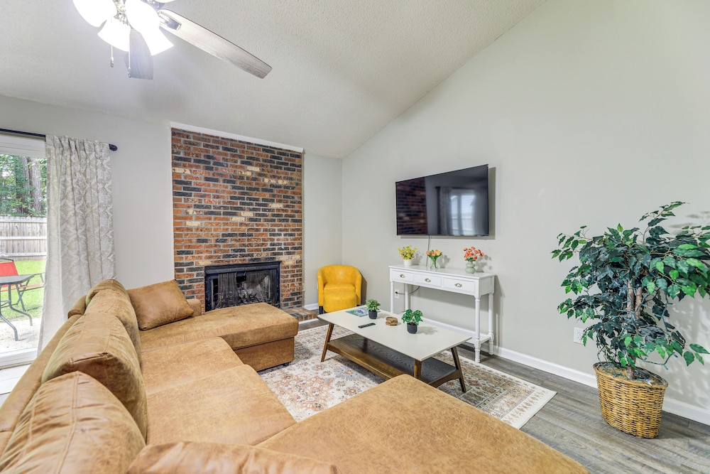 Jacksonville Home By Camp Lejeune, Beaches & More!