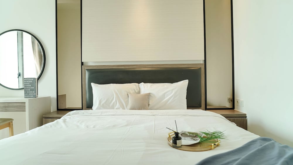 Modern Look And Comfy 2Br Apartment At M-Town Residence
