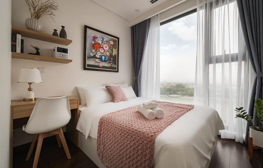 Luxhousing Masteri West Heights