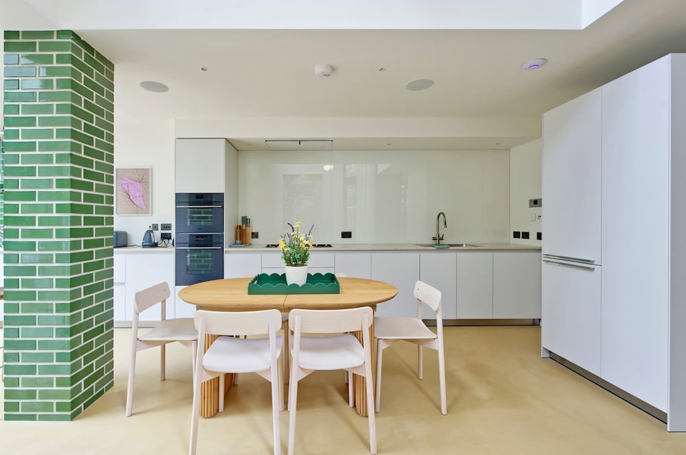 Modern Bright - 3 Bed House in Notting Hill