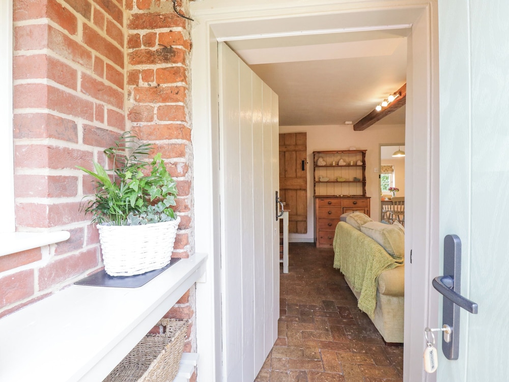 Shoemakers Cottage, Friston