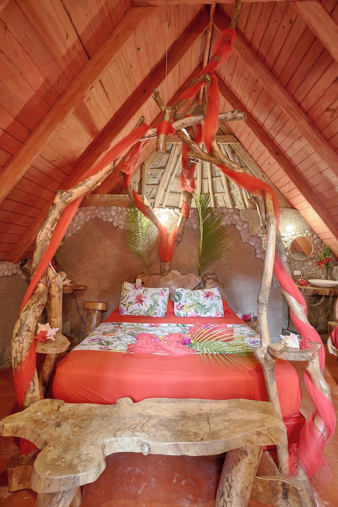 CHALET TROPICAL Hotel & Restaurant-Pizzeria