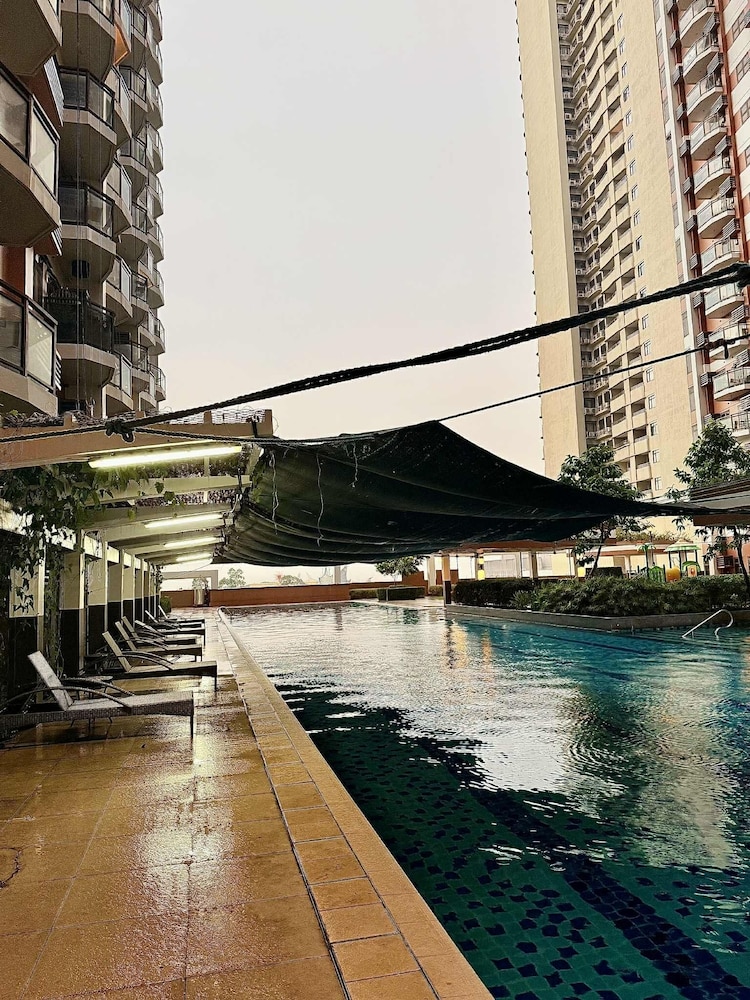 The Radiance Manila Bay