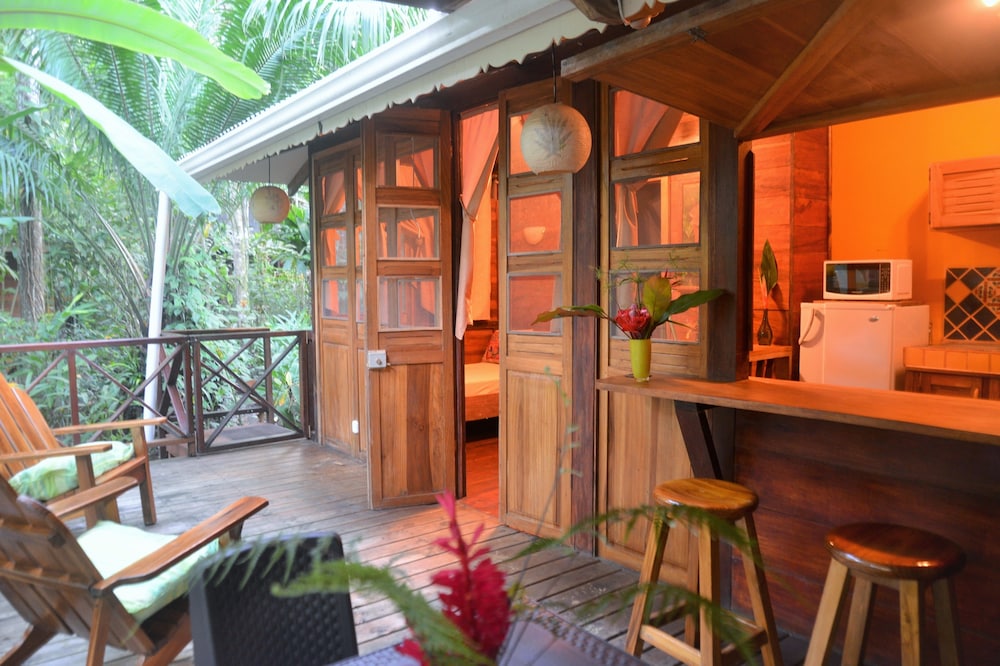Pachamama Jungle River Lodge