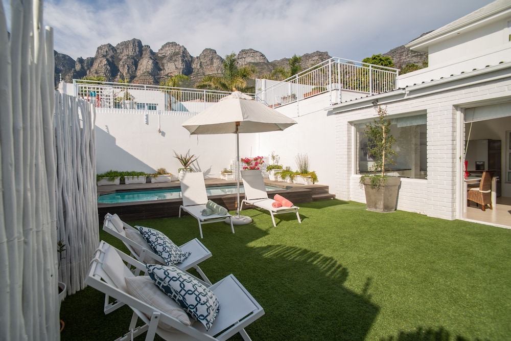 Funkey Villas