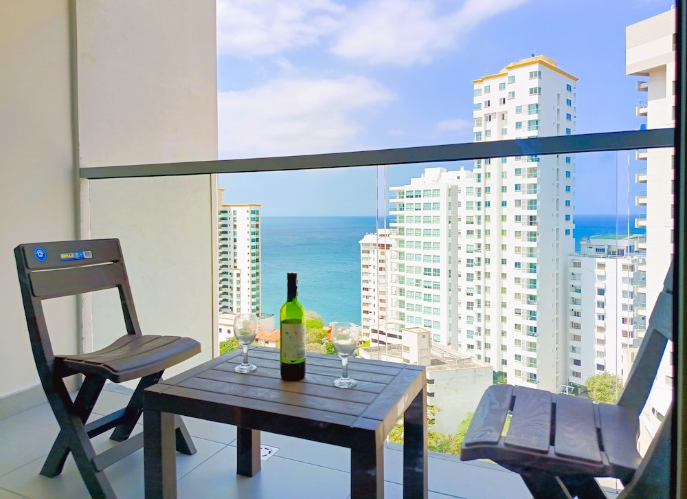 Apartasuites Ambar Roca - Rodadero