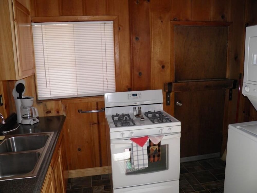 Lake Tahoe Vacations - 825 Julie Lane - Property Image 6