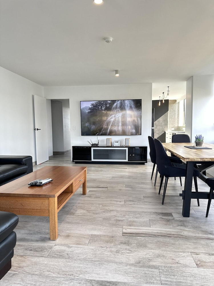 Surfers Paradise Vacations - Condor Ocean View Apartments managed by Gold Coast Premium - Property Image 1
