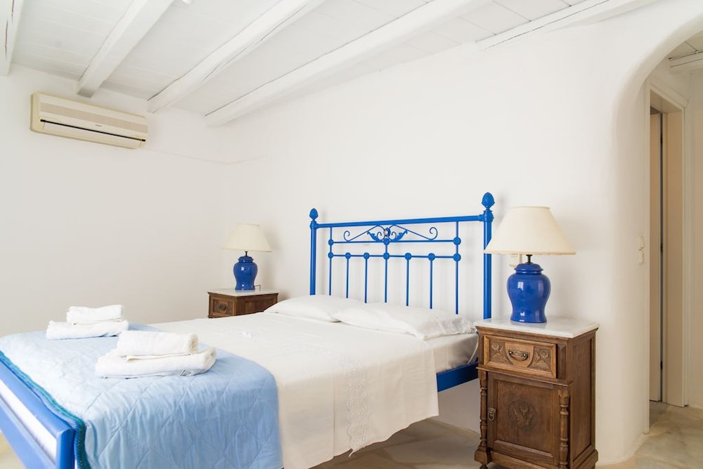 Villa Adonis