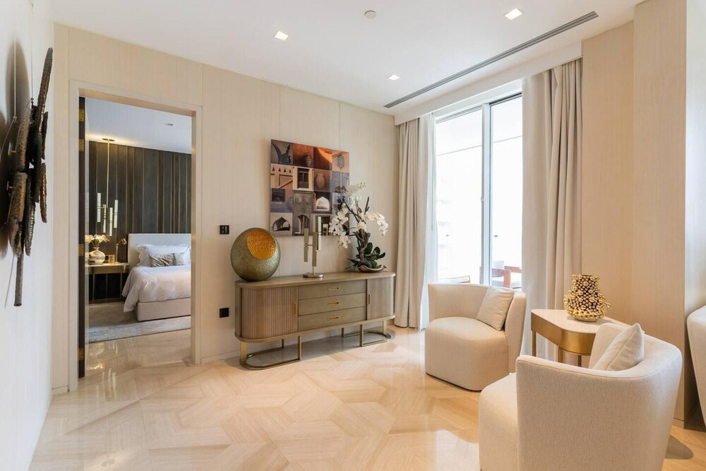 Five Palm Jumeirah Luxurious 2bdr Stunning Views